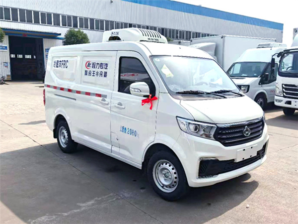 長安V3面包冷藏車