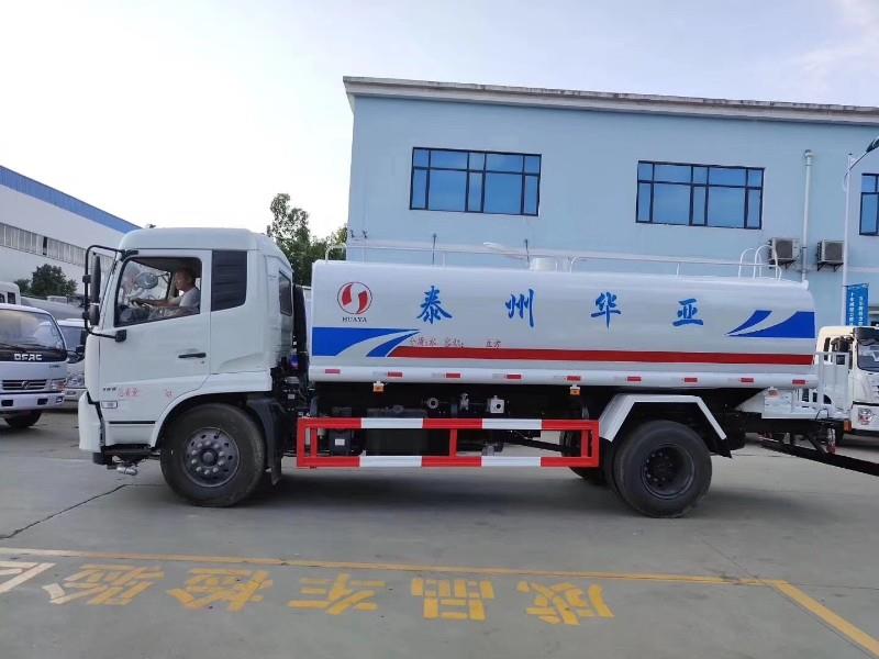 東風天錦灑水車