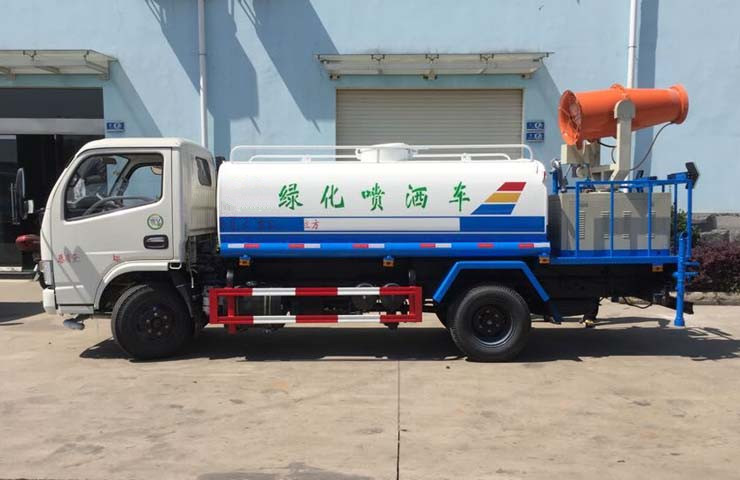 東風(fēng)福瑞卡霧炮車(chē)