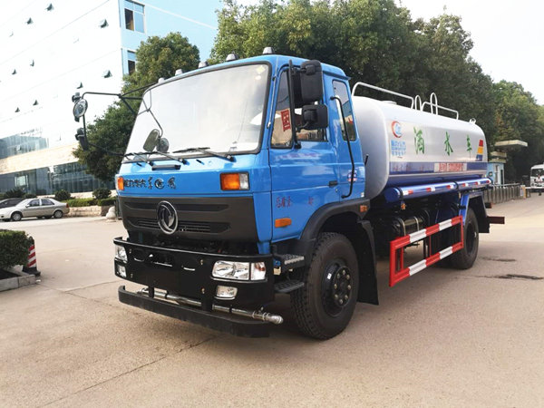 東風145灑水車