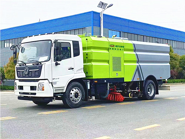 東風天錦12方掃路車