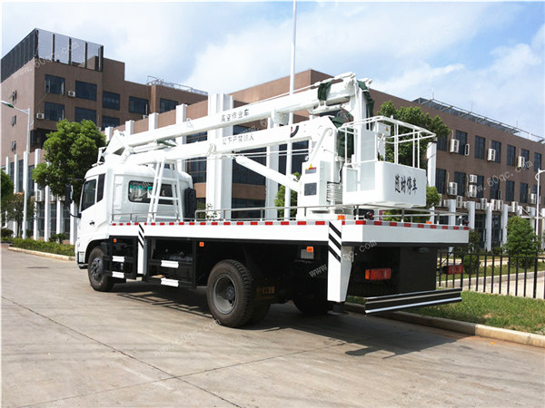 國(guó)五東風(fēng)18-22米高空作業(yè)車(chē)