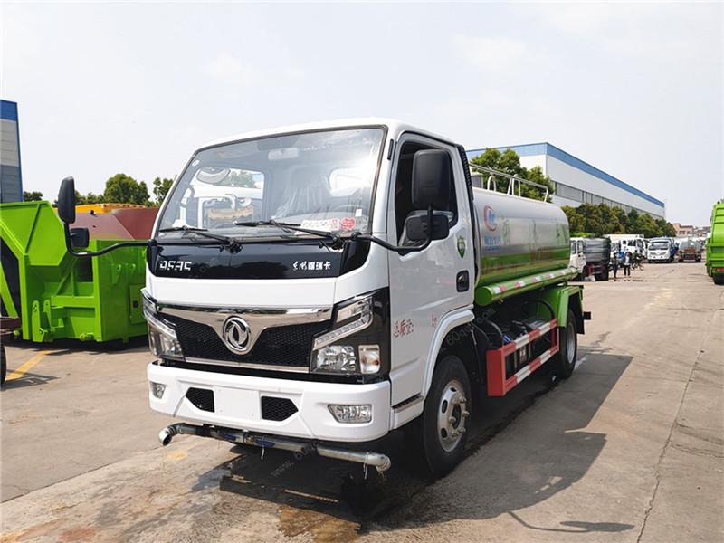 東風(fēng)福瑞卡5噸灑水車