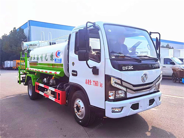 東風多利卡5噸霧炮車