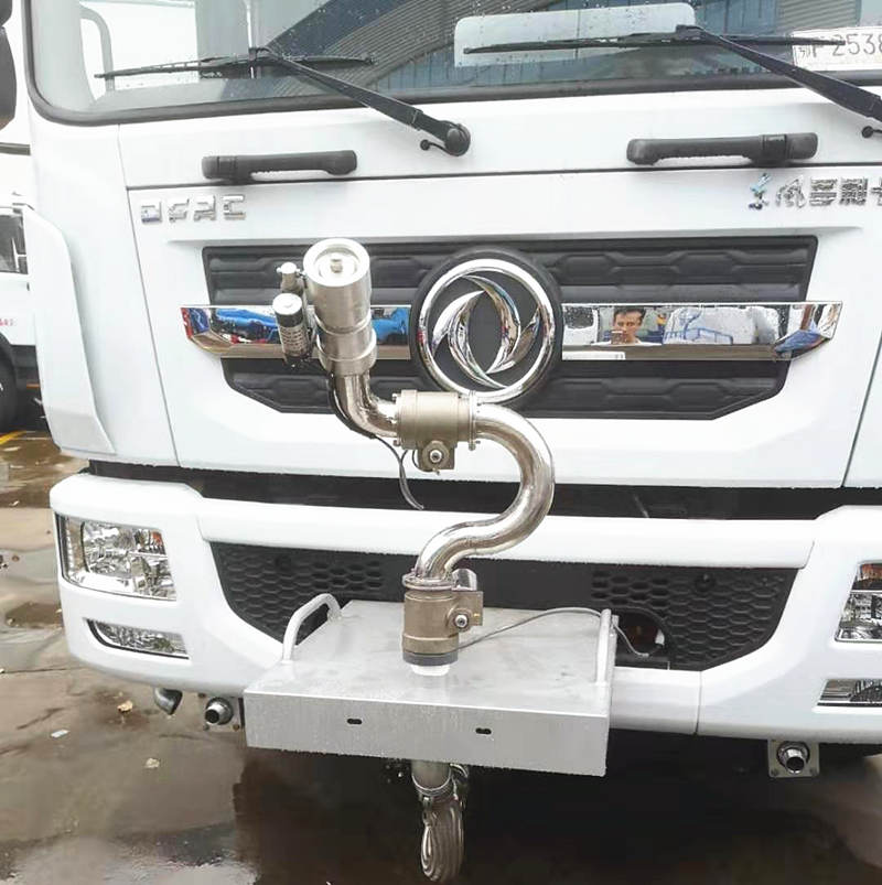 東風(fēng)D9灑水車(chē)加裝自動(dòng)水炮
