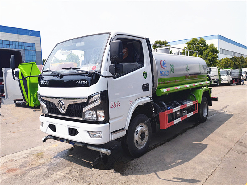 東風福瑞卡5噸灑水車