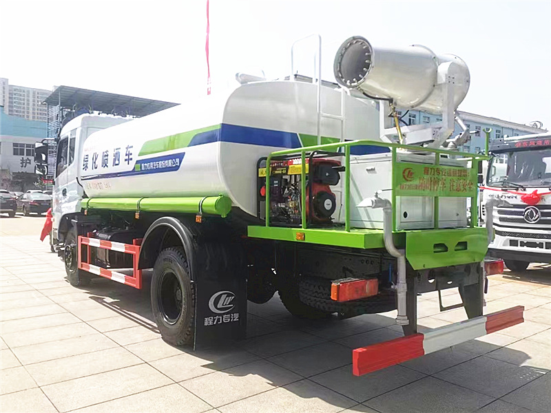 國六東風12噸D17灑水車