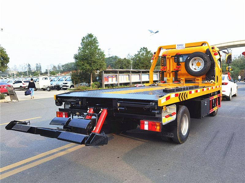 重汽豪沃藍(lán)牌一拖二清障車