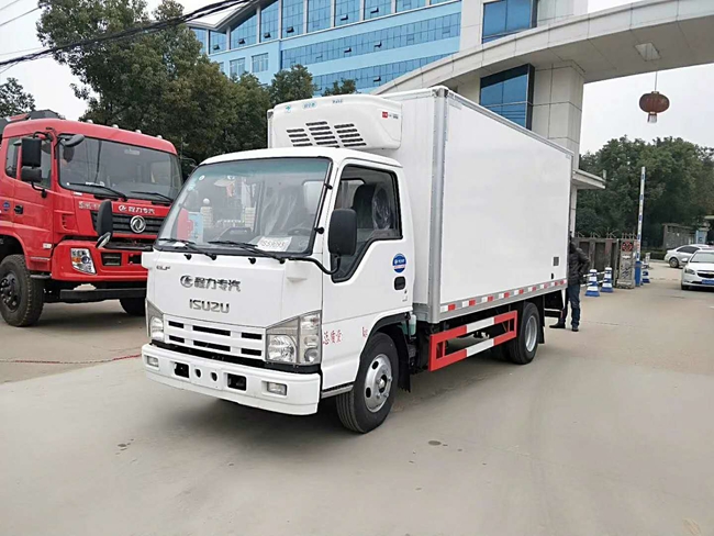 五十鈴國六冷藏車