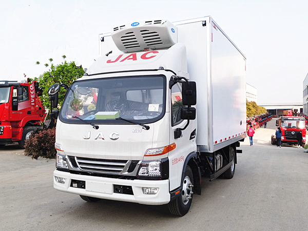江淮駿鈴V6國六冷藏車