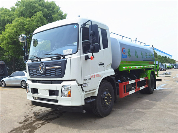 東風天錦灑水霧炮車