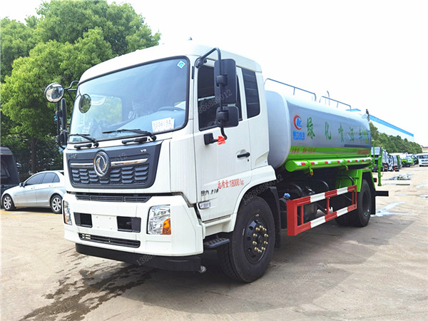 東風(fēng)天錦灑水霧炮車